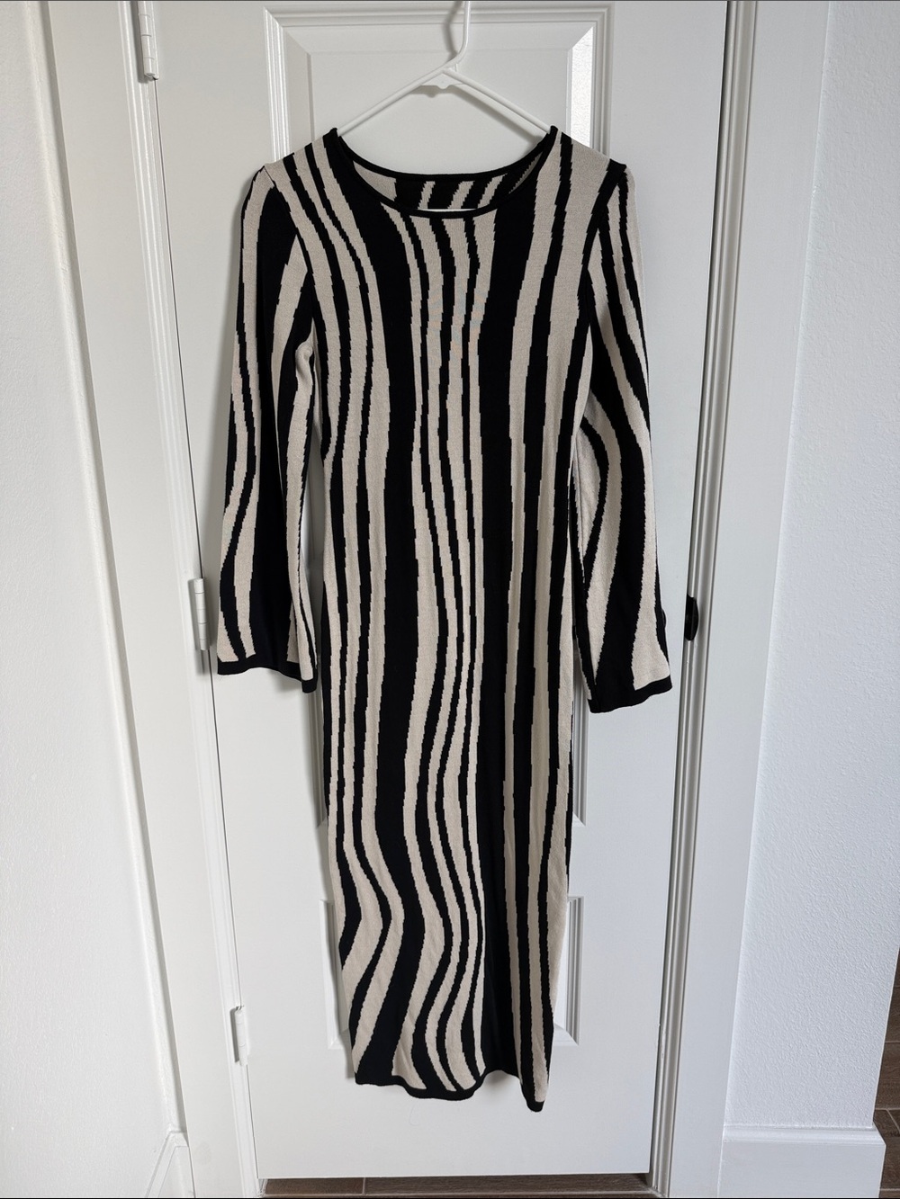 Commense Black and Cream Long Sleeve Striped Knit Dress